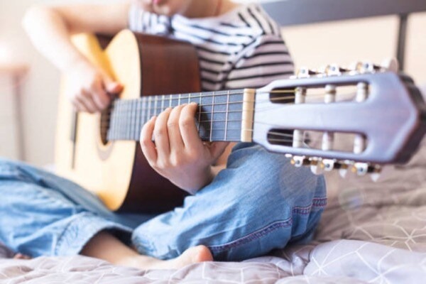 Lộ trình học guitar cho người mới