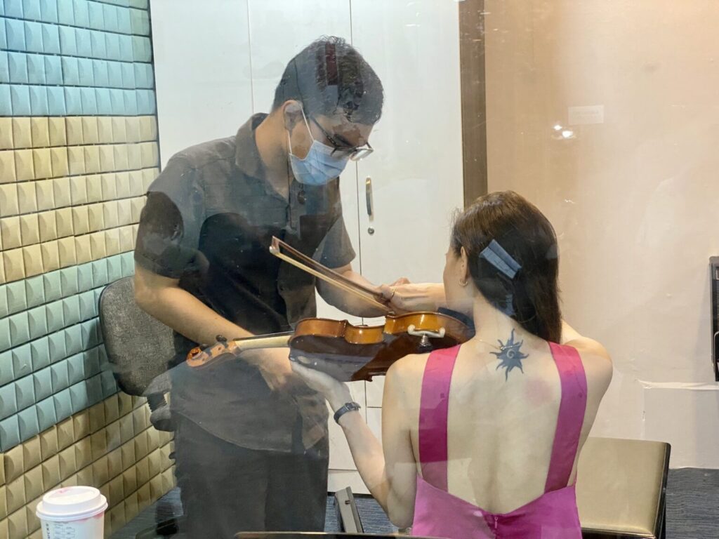 C-Fly Music- Địa chỉ học đánh đàn Violin cơ bản cho người mới bắt đầu 