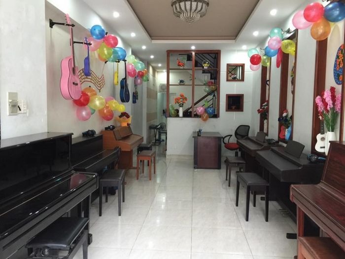 Cửa hàng bán đàn guitar gần đây nhất định phải thử 