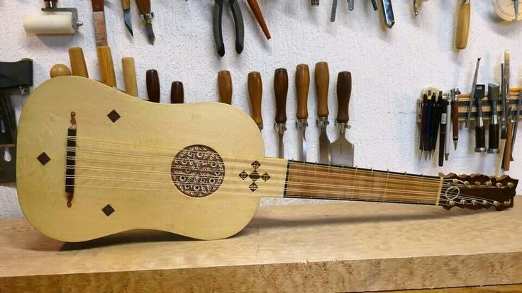 Đàn guitar với phong cách cổ điển 