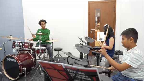 Học đánh trống tại Trường âm nhạc Yamaha