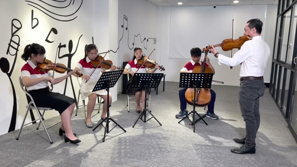 Làm quen với đàn Violin
