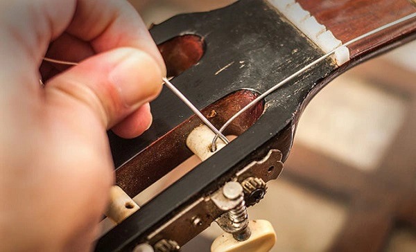 Các kiểu lên dây Guitar phổ biến khác